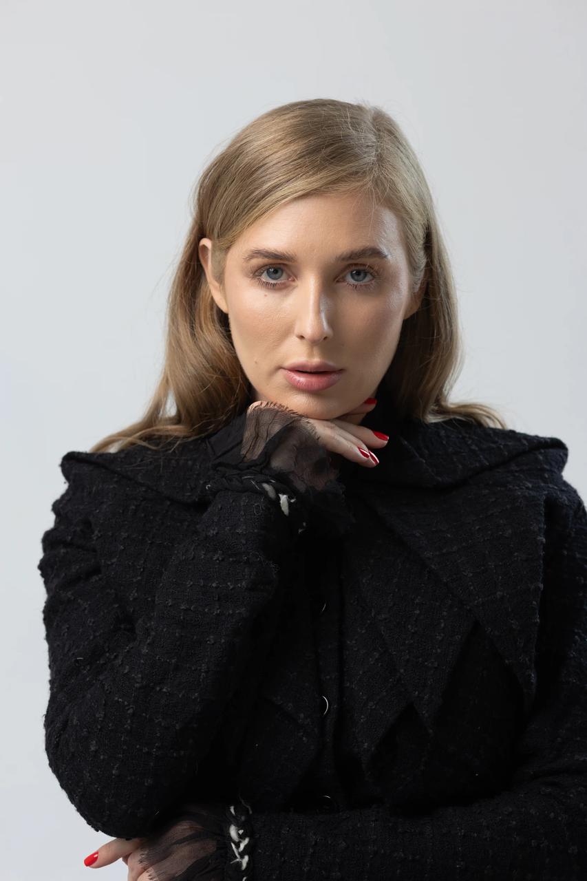 Yelyzaveta Hordiichuk, aka Elizabeth La Reine